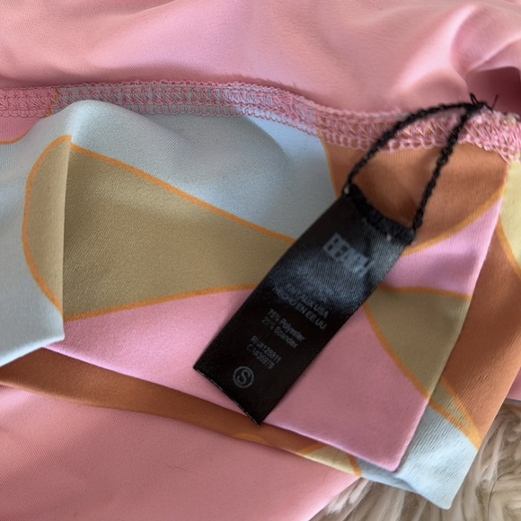 Beach Riot Sports Bra - Picture 4 of 4